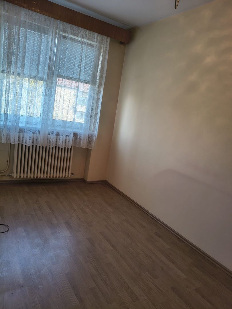 Apartament cu 3 camere in Rogerius - Poză 3