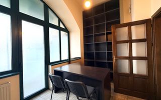 4 camere Ultracentral  - Piața Unirii, ideal birouri, parcare in curte - Poză 15