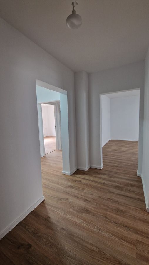 APARTAMENT RENOVAT SPATIOS  METROU ZONA NERVA TRAIAN - Poză 4