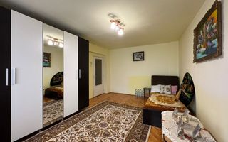 Apartament cu 4 camere decomandate, Centru - Poză 2