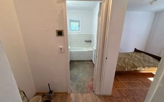 Apartament 2 camere decomandat str. Crângului (parter) lângă liceul Economic - Poză 7