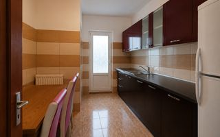 Apartament 3 camere, etaj 7, decomandat, zona TRAIAN - BCR; - Poză 2