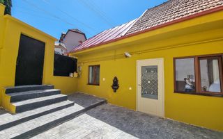 Casă individuală complet renovată, situată în centrul istoric al Brașo - Poză 2