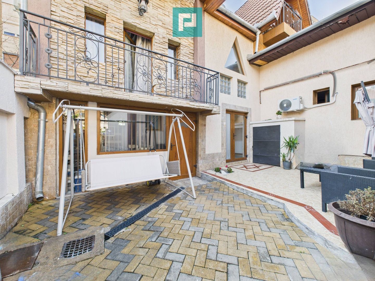 Casă cu spațiu comercial Arad, calea Aurel Vlaicu - Poză 12