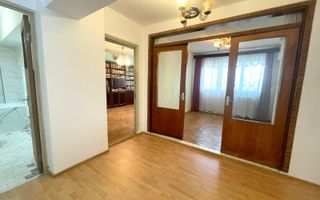 De vanzare – Apartament 3 camere   -R-uri -  Mazepa 1 - Poză 13
