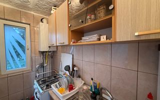 Garsonieră 24 mp - renovată, mobilată și utilată complet - Campina - Poză 7