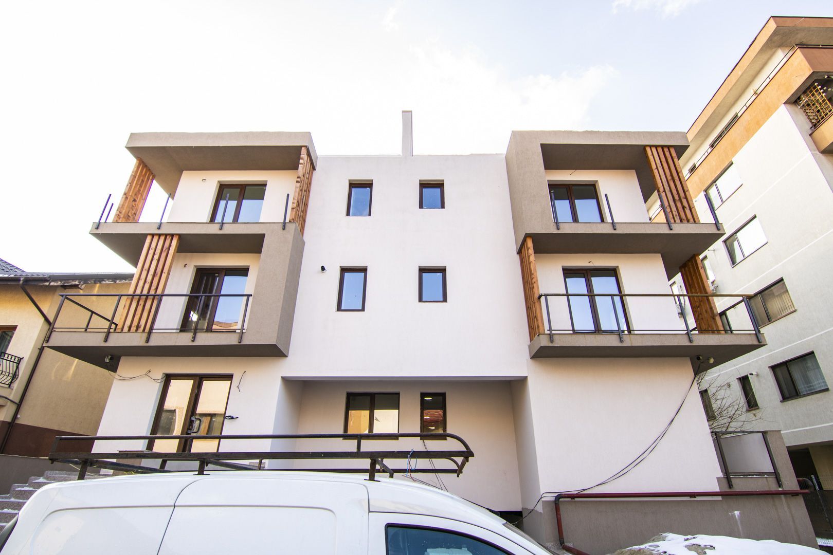 DRUMUL TABEREI - 2 CAMERE CU TERASA DE 30MP, BLOC MIC 3 ETAJE, LIFT, CENTRALA - Poză 7