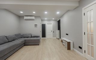Vânzare, apartament, 3 camere, str. Alexandru Cel Bun, Ialoveni - Poză 4
