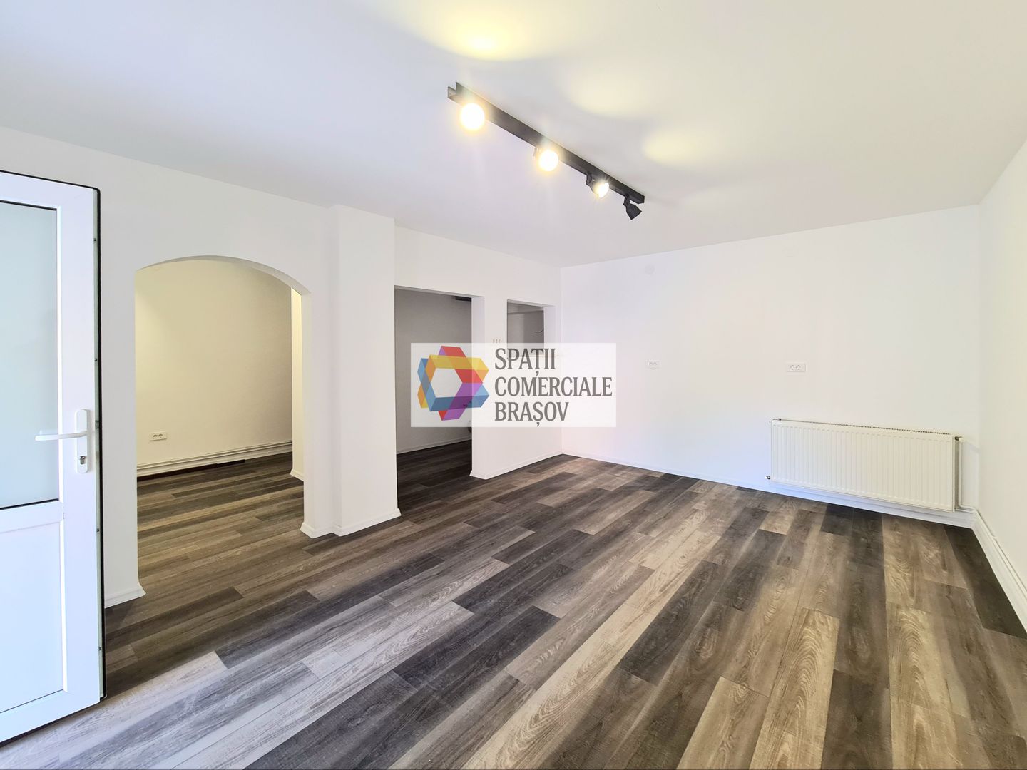 Spatiu comercial de închiriat, Brasov - 40 mp # spatii-comerciale-brasov.ro - Poză 1