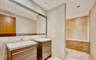 VANZARE PENTHOUSE DEOSEBIT | 223MP | MOBILAT SI UTILAT LUX | HERASTRAU - Poză 12