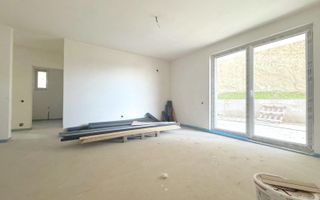 Apartament cu 3 camere dec.+TERASA de 60 mp. - Poză 3