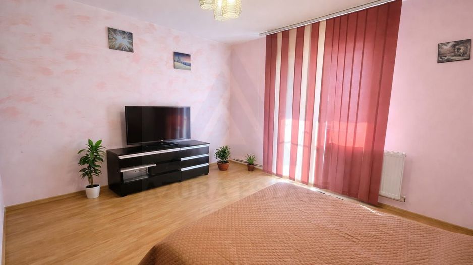 Apartament 2 camere parter 64 mp utili balcon 7 mp zona Selimbar - Poză 3