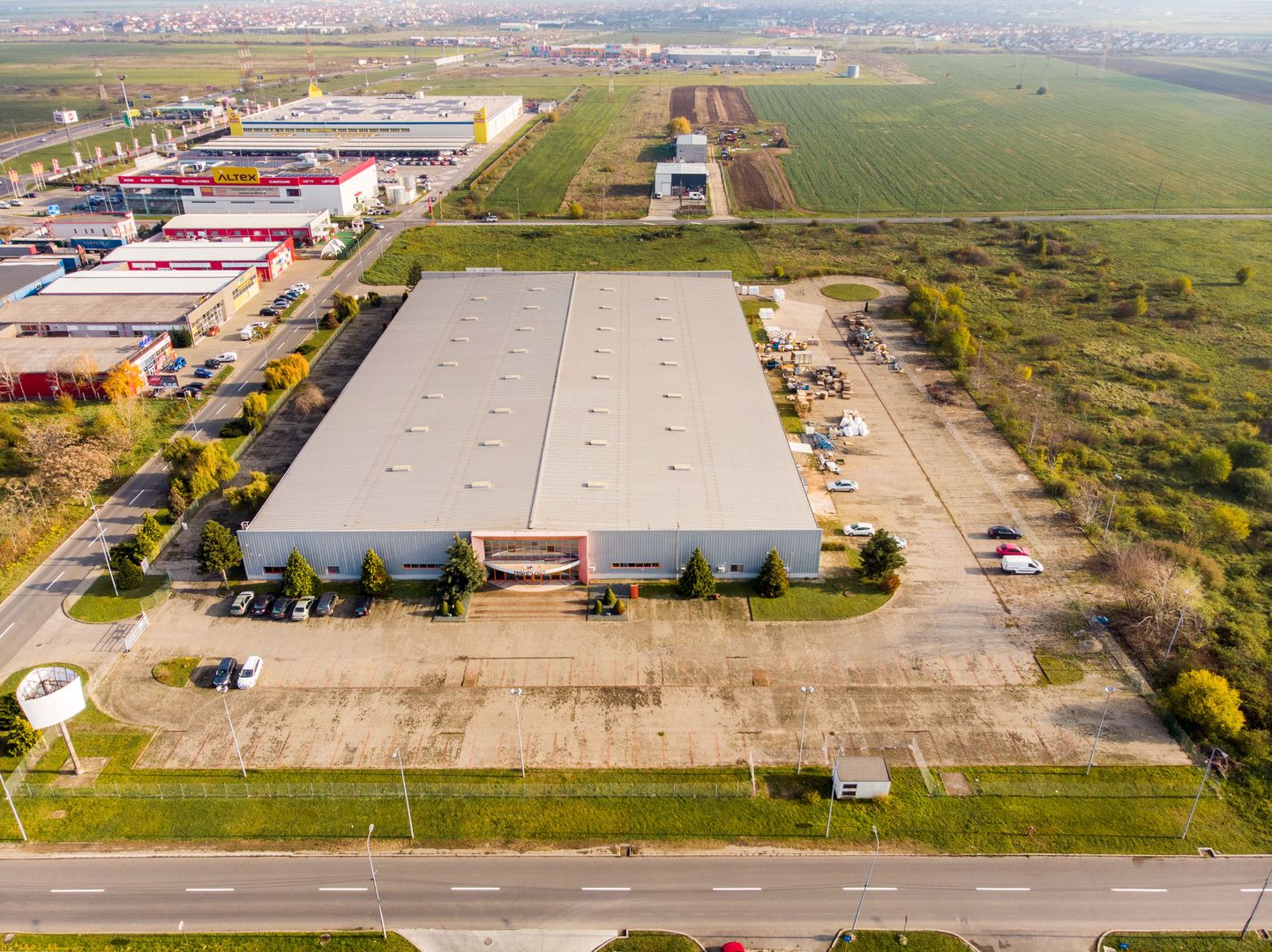 Hală industrială modernă în zona de est, Arad - Poză 8