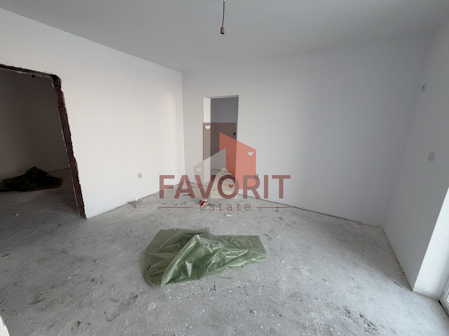 Bloc NOU. Etaj 1. Braytim. 2 balcoane - Poză 1