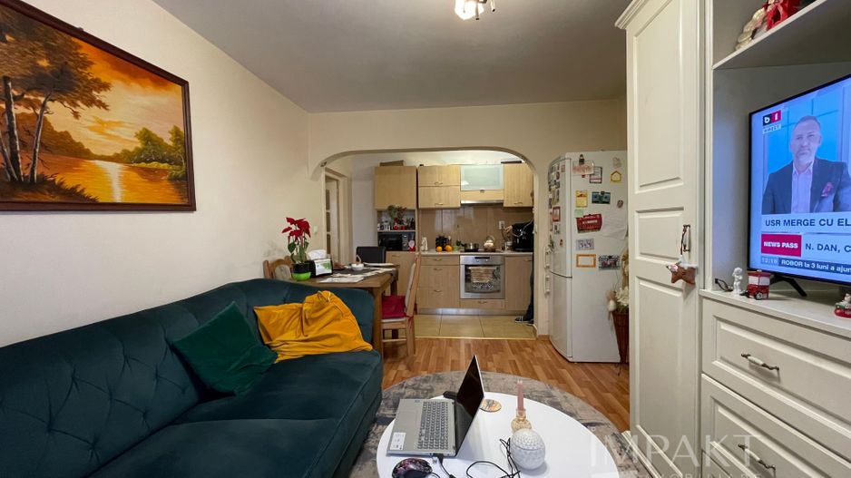 Apartament de vanzare cu 3 camere, in Dambul Rotund! - Poză 1