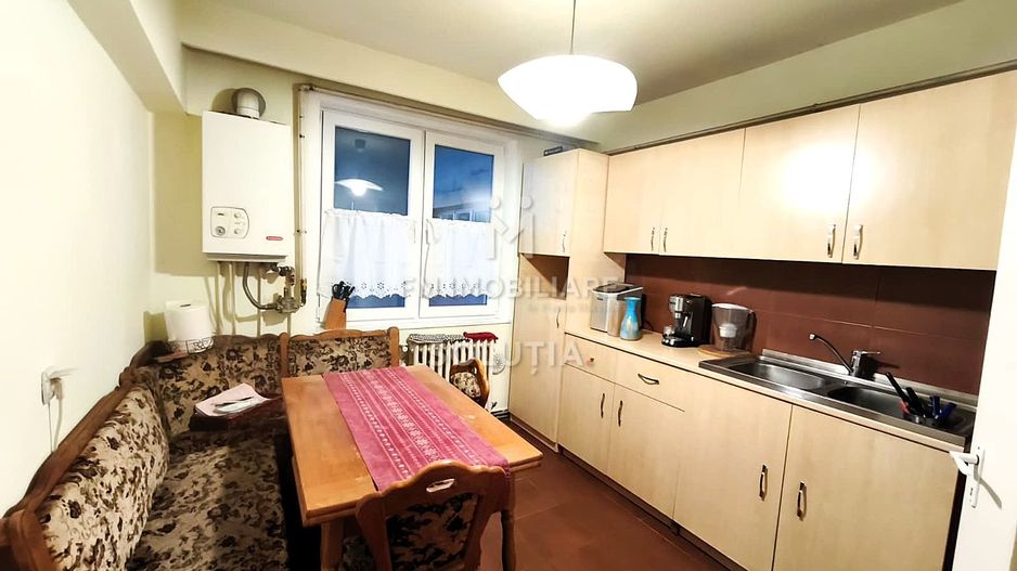 Apartament 5 camere decomandate │ zonă Ultracentrală │ strada Olteniei - Poză 8