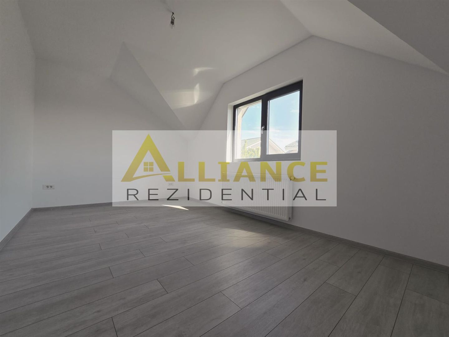 Vila individuala- 4 camere - CARTIERUL NOU- gata de mutare - Poză 6