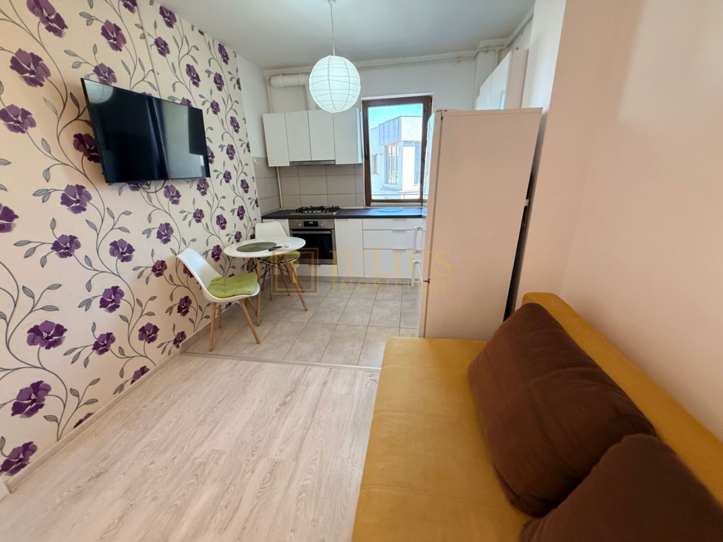 2 camere| Torontalului| apartament superb| loc parcare| - Poză 3