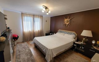 Vilă zona centrală la 750 m de UMF și de Tg. Cucu - Poză 8