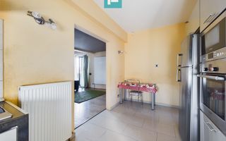 Vilă spațioasă cu 8 camere, Grădiște - Poză 18