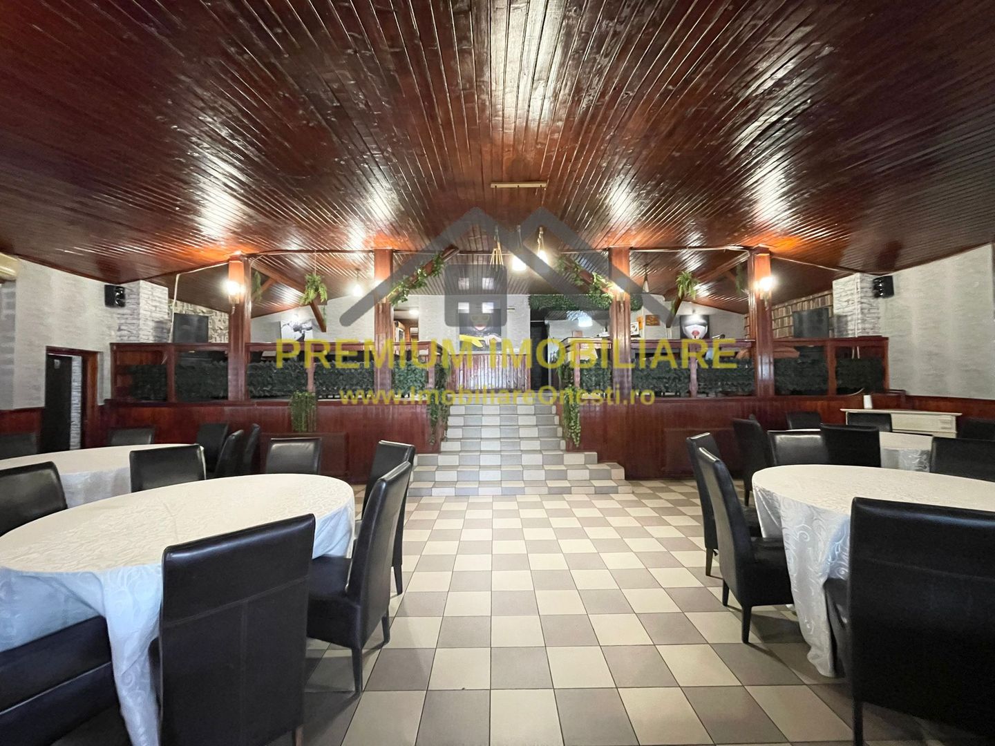 Restaurant, Terasa 1400 MP teren de Vanzare / Inchiriere - Poză 1