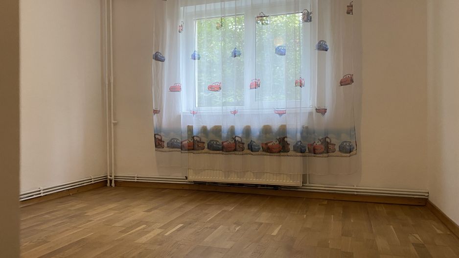 Micro 3, etajul 1! Vanzare apartament cu 3 camere, decomandat - Poză 4