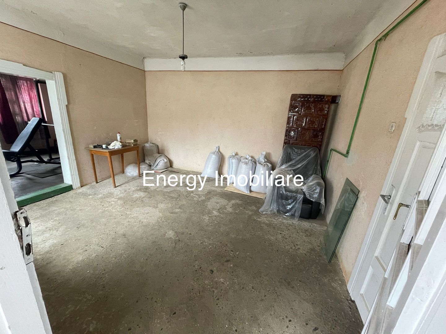 Casă de vânzare în satul Pănet - Poză 2