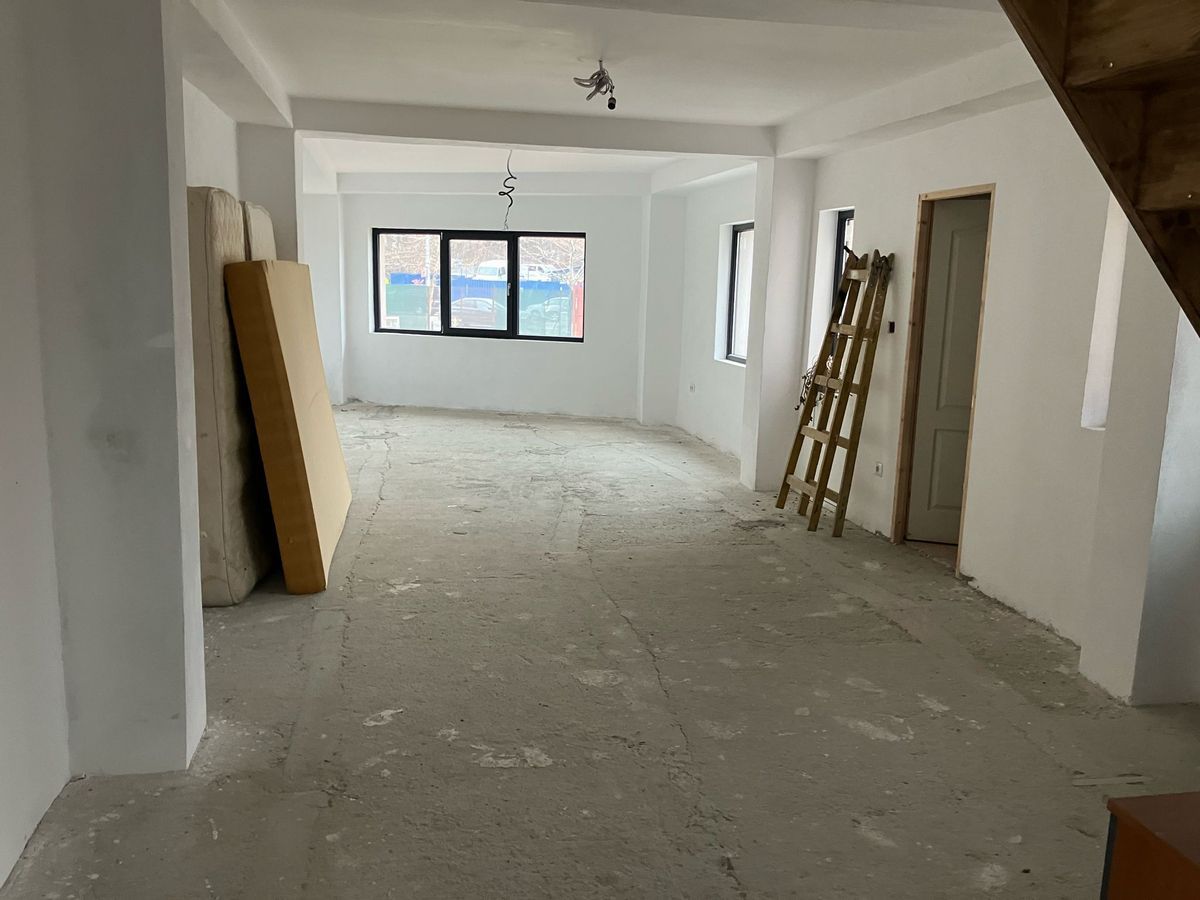 Casa/Vila 6 camere Piata Victoriei, Buzesti / An 2023 - Poză 8