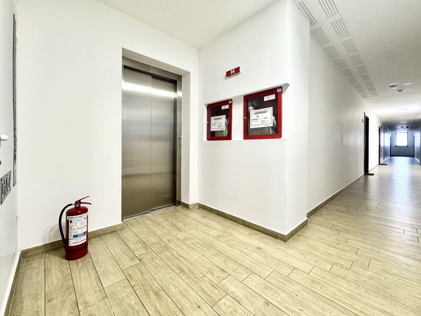 Apartament 2 camere X City, Loc parcare inclus - Poză 26