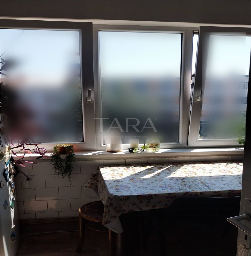 Apartament 2 camere decomandate, ultracentral, renovabil, cu centrală. - Poză 2