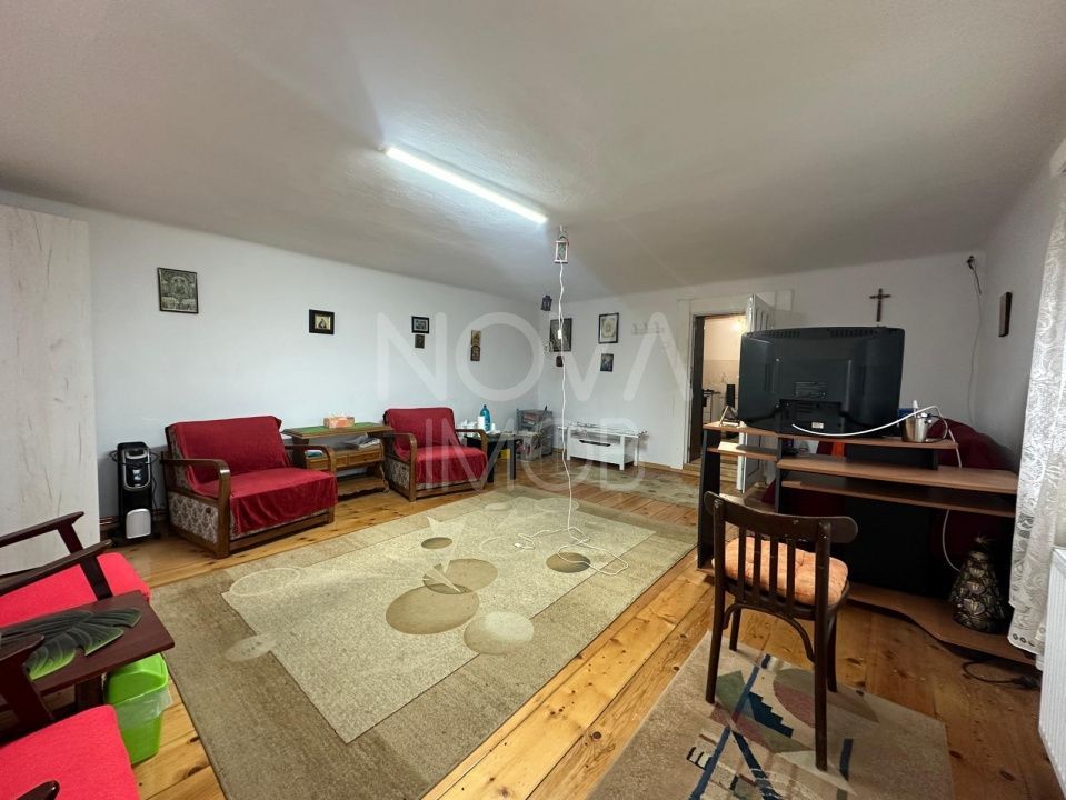 Casa individuala cu teren generos – 8.356 mp – Tichindeal, jud. Sibiu - Poză 5