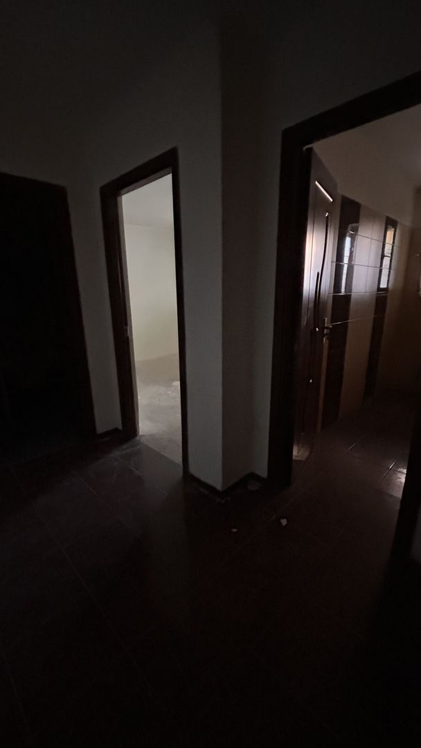 Gorsoniera, total decomandată, cu loc de parcare, bloc 2012 - Poză 8