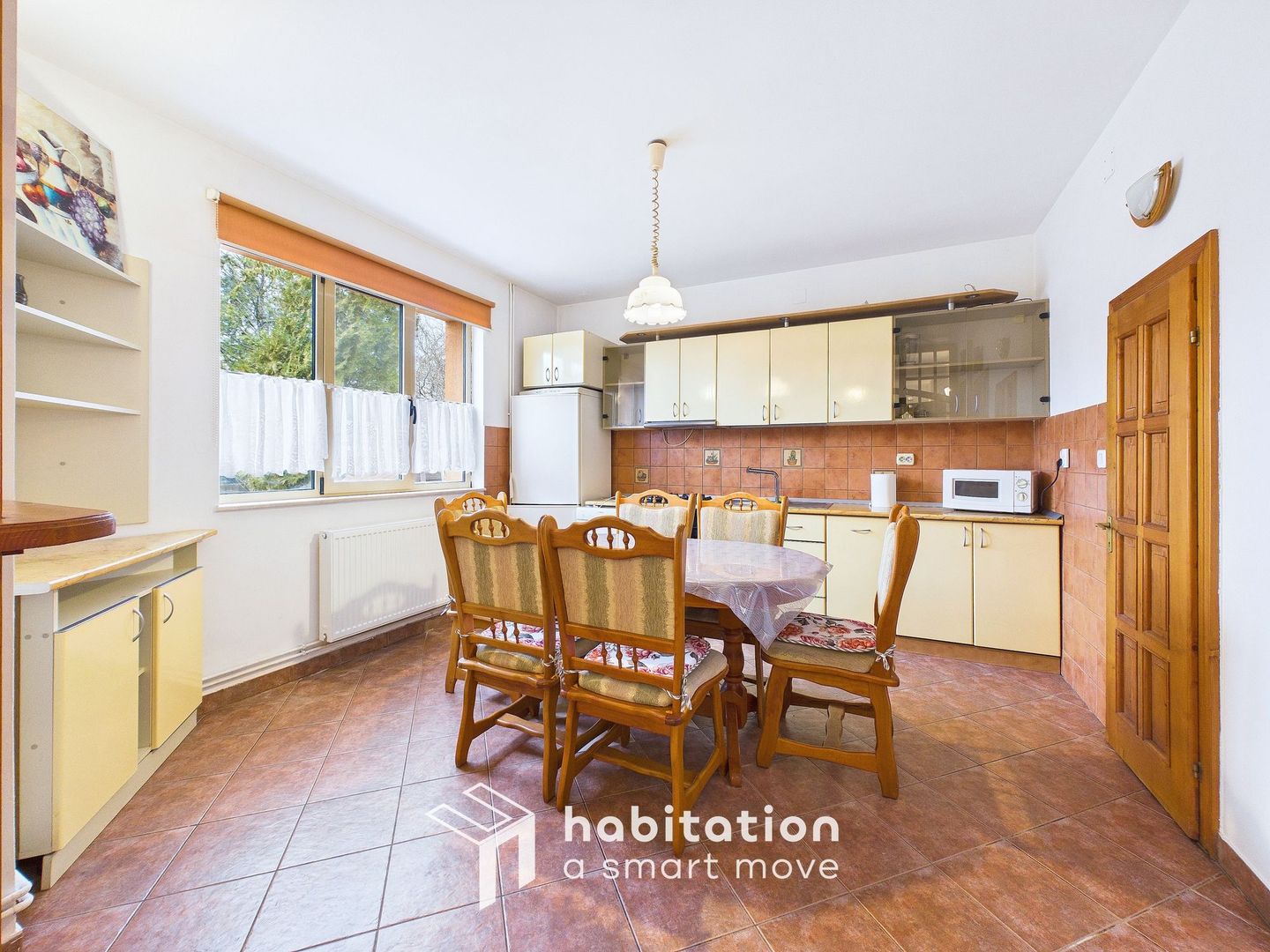 Casă ideală familie sau birou, cu curte și garaj | Braytim - Fratelia - Poză 8