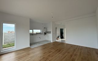 Duplex cu 4 camere si teren generos de 352 mp – Mosnita Noua - Poză 4