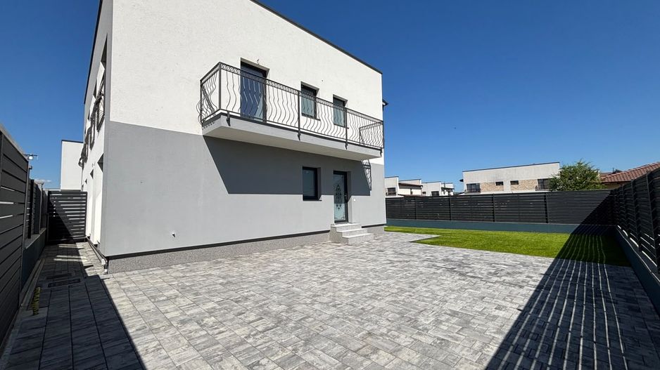 Casa cocheta 4 camere in Selimbar Triajului - Poză 4