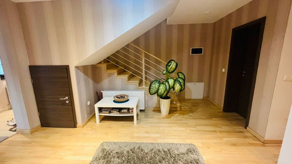 Dumbravita | 5 Camere | Casa Individuala - Poză 2