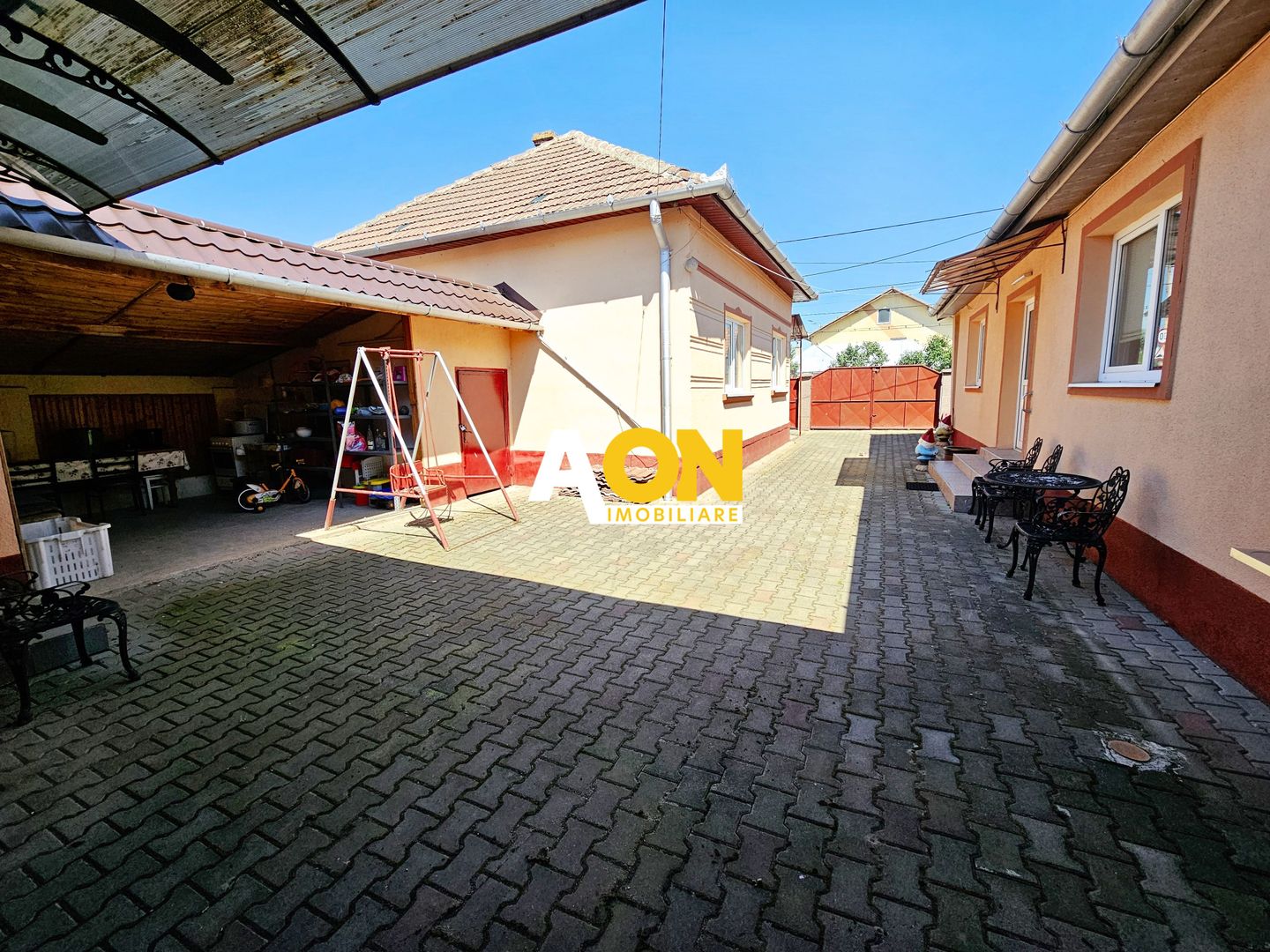 Casa cu 2 corpuri de cladire, 744 mp teren, toate utilitatile, Micesti - Poză 5