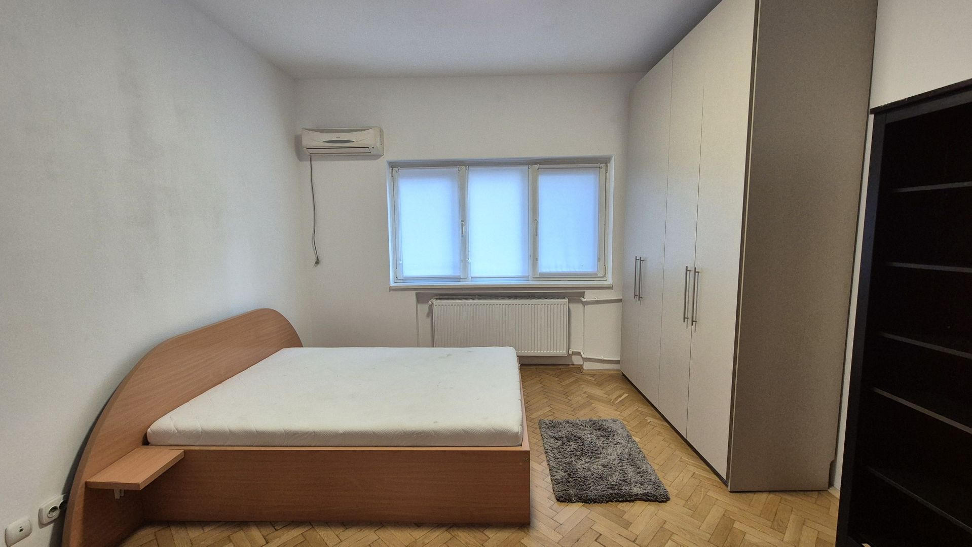 Apartament cu 3 camere 76,61 mp - Universitate - Poză 3