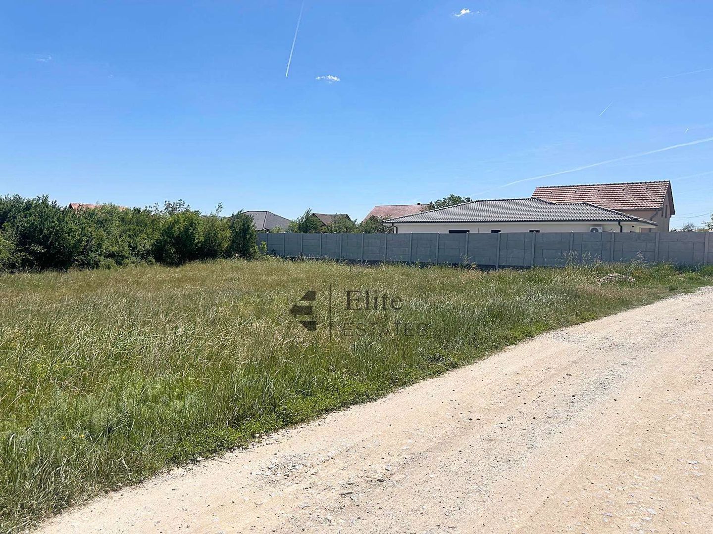 Teren intravilan 862 mp cu utilitati in Cihei - Poză 3