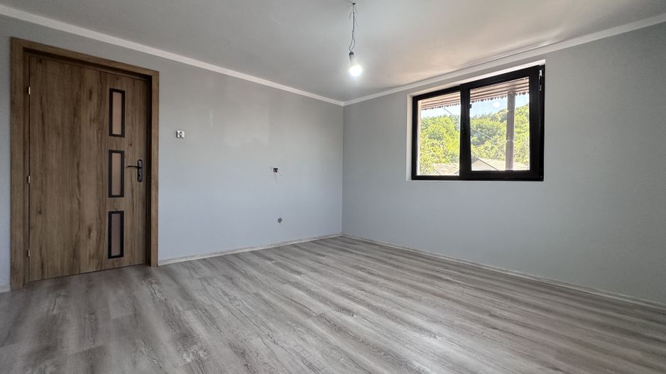 Gata de locuit! Vanzare casa cu 5 camere in Priboiu, com.Branesti - Poză 22