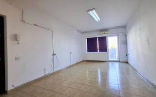 Spațiu comercial, 40mp, parcare, baie, balcon, strada Eroilor - Poză 7