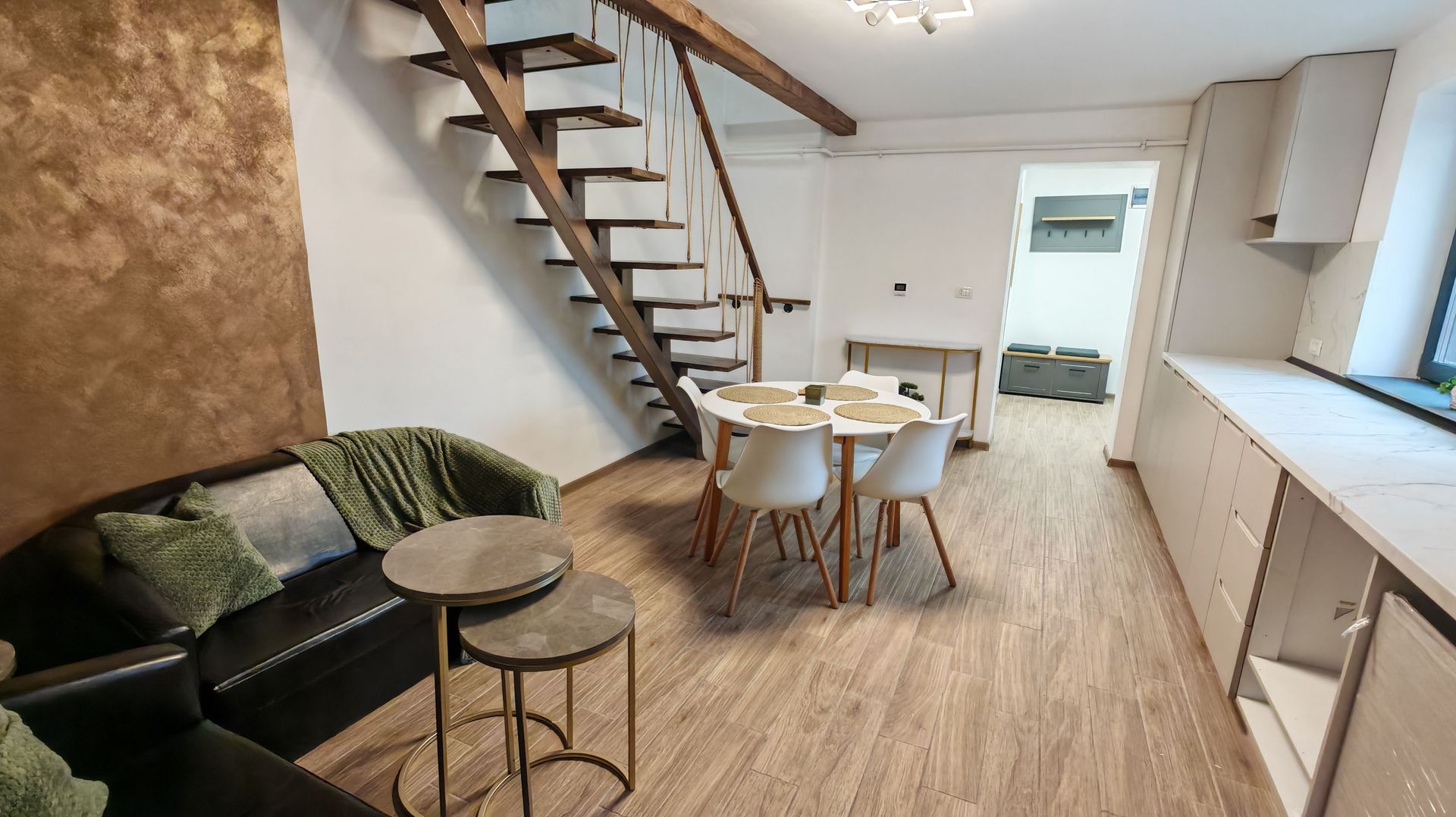 COMISION 0. Corp de casa,Carpatilor intrare in Racadau,P+E,4 camere. - Poză 10