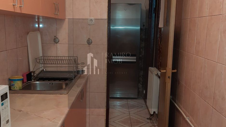 GARSONIERĂ DECOMANDATĂ | 35 MP | AN CONSTRUCTIE 1980 - Poză 4