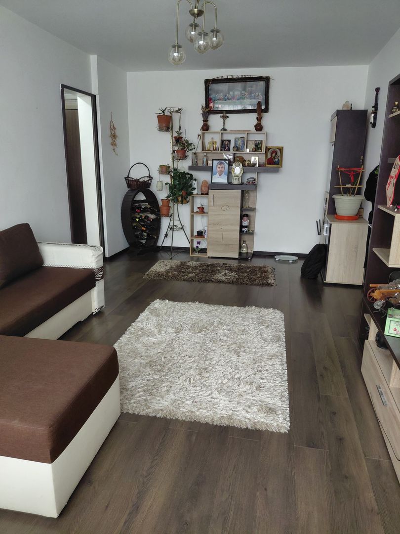 Apartament 2 cam – Tiglina 2, etaj 2/4 ,pozitie excelenta - Poză 3