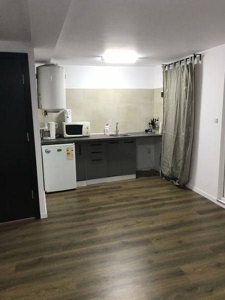 Casa Vila 6 camere || Piata Victoriei || Buzesti || Curte Libera 300Mp - Poză 36