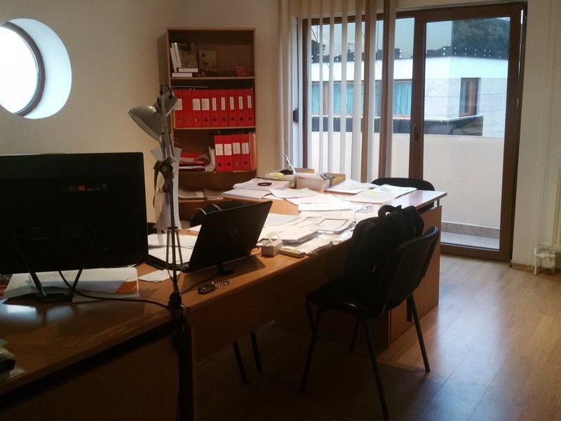 Apartament 3 camere in Romana, anexe, boxa - Poză 21