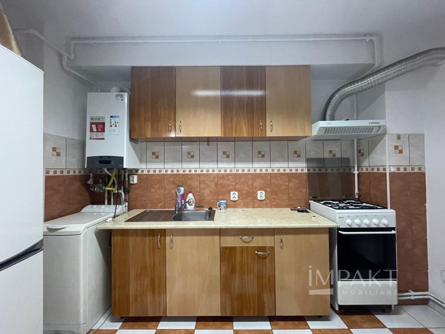 Garsonieră | 32mp | Piața 1 Mai | DE ÎNCHIRIAT - Poză 3