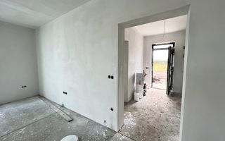 Casa individuala semifinisata, 4 camere, 2 bai, 448mp teren - Poză 10