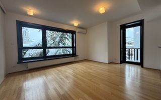 CASA ART-DECO CONSOLIDATA in 2011 cu gradina de 160 mp - Poză 12