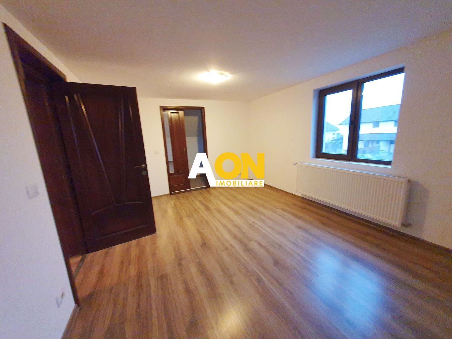 Casa D+P+M.  450 mp teren, 5 camere, garaj, pretabila pt. birouri - Poză 15